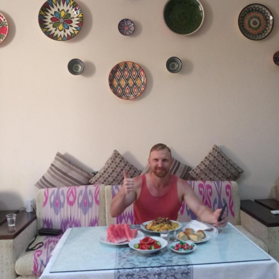 בוקורו Uzbegim Family Guest House מראה חיצוני תמונה
