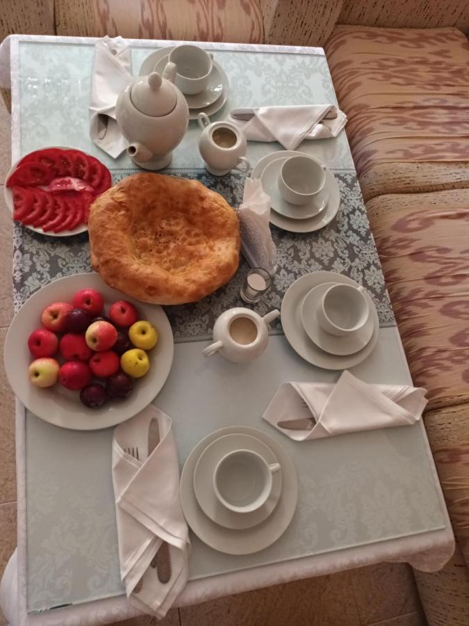 בוקורו Uzbegim Family Guest House מראה חיצוני תמונה