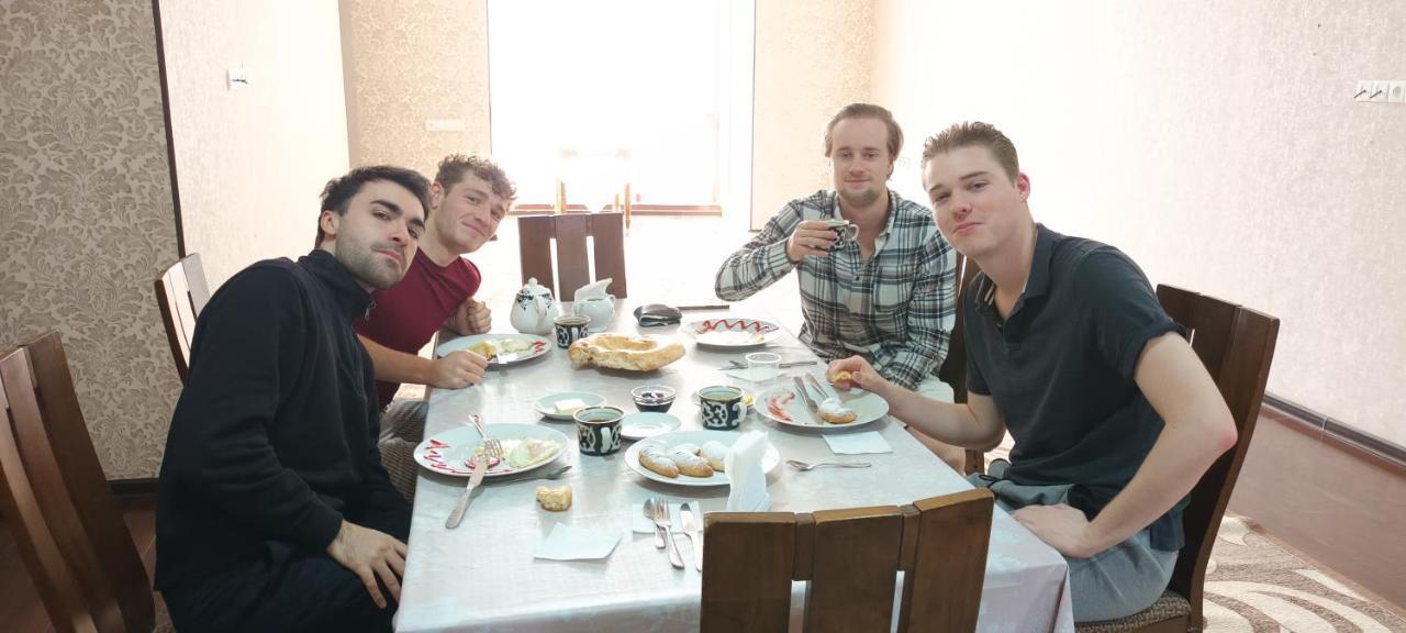 בוקורו Uzbegim Family Guest House מראה חיצוני תמונה