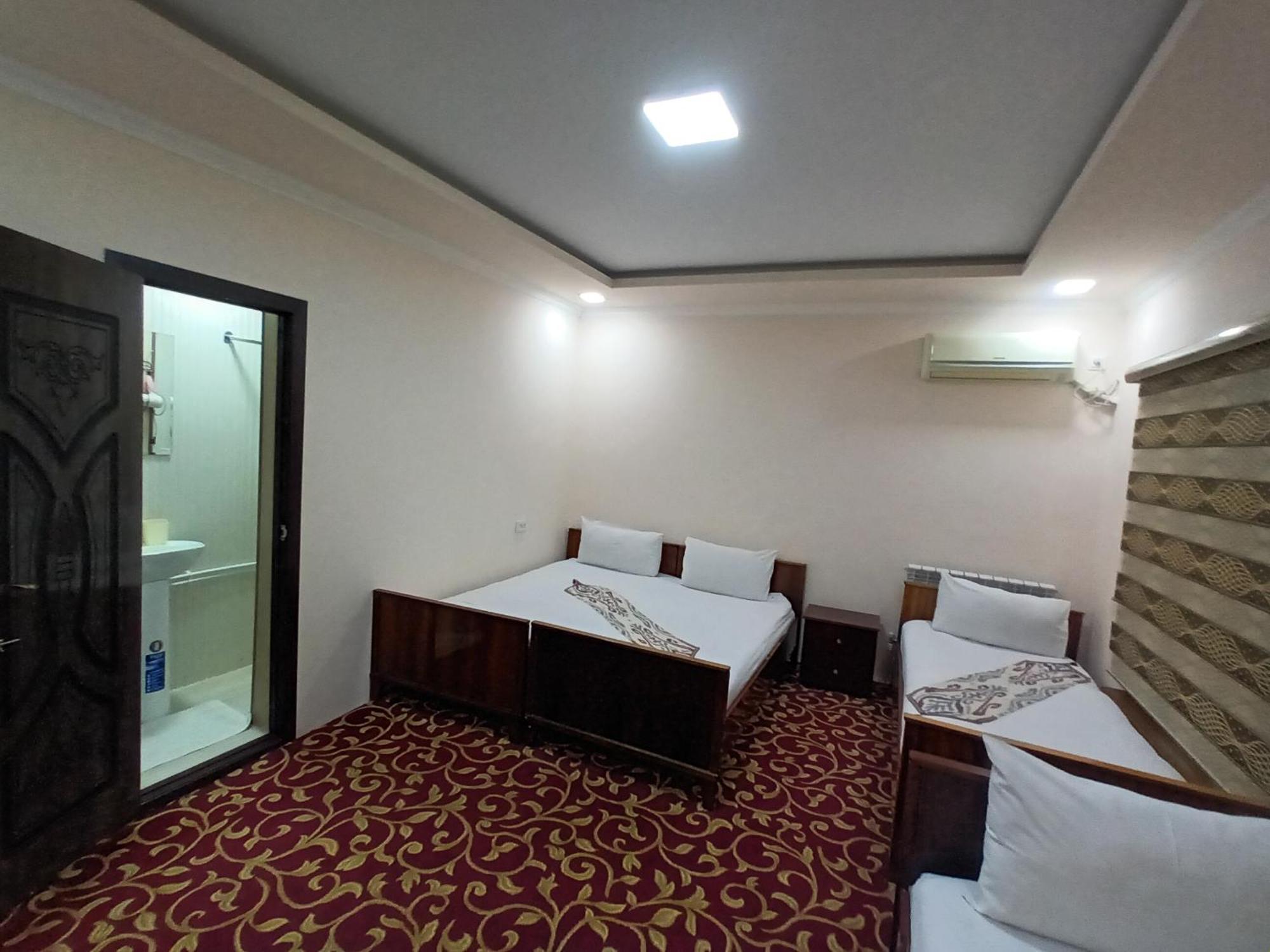 בוקורו Uzbegim Family Guest House מראה חיצוני תמונה